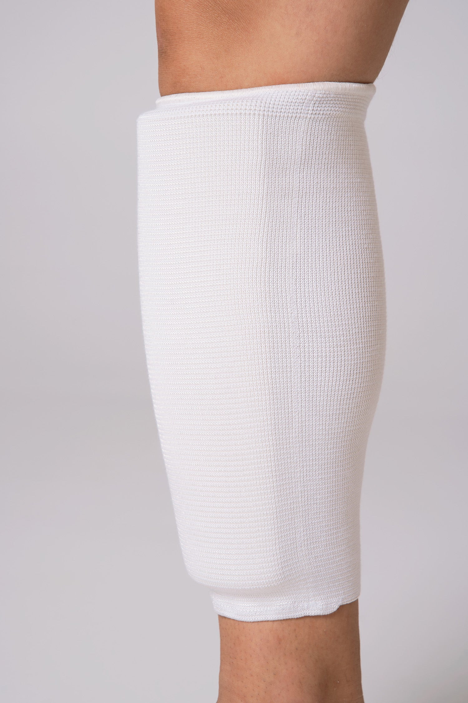 Štitnik za nogu, svetlo sive boje, KuSakura